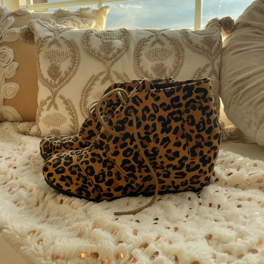 Leopard platform bootie - Picture 2 of 4
